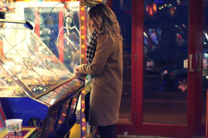 girl on slot machine