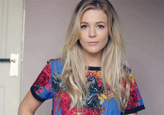 dark blonde clip in extensions