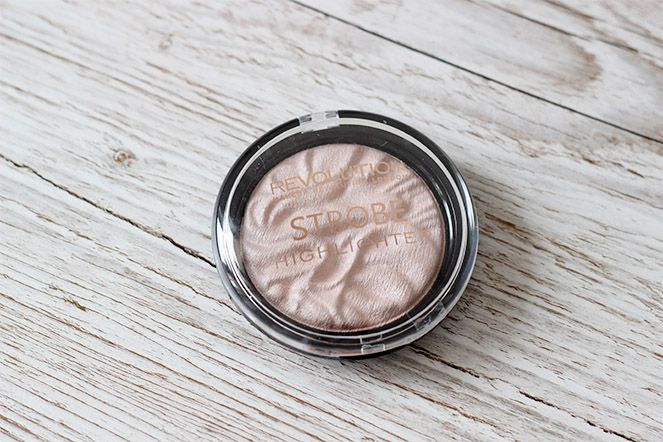 makeup revolution strobe highlight