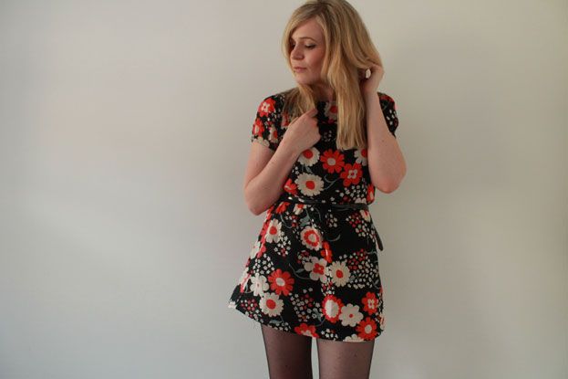 denier black tights 60's shift dress sheer