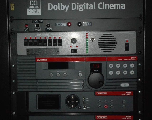 Dolby_Digital_Cinema_server.jpg