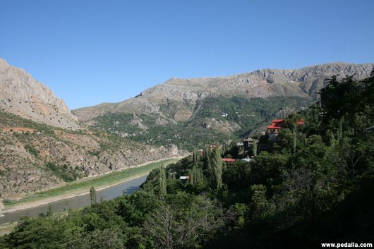 Batı Erzincan Kemaliye genel görünüşü,