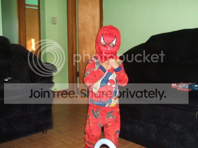 picturebrokenleg161.jpg